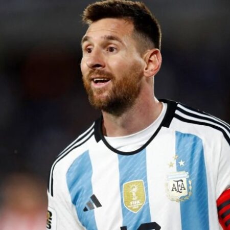 Messi tịt ngòi, Argentina vẫn có 3 điểm trước Paraguay