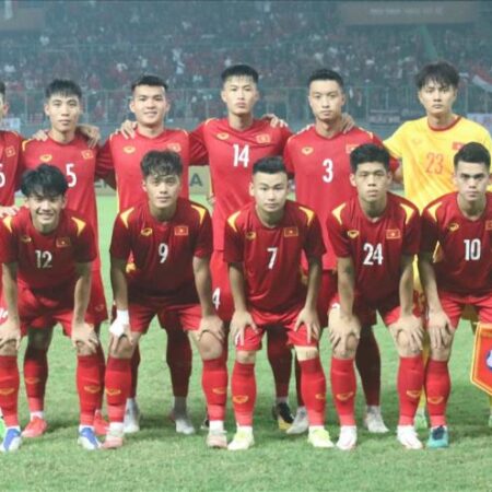 Báo động bóng đá trẻ Việt Nam: Bóng đen của thất bại